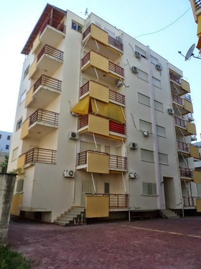 Aldom Apartments Durres Bagian luar foto