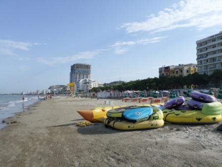 Aldom Apartments Durres Bagian luar foto