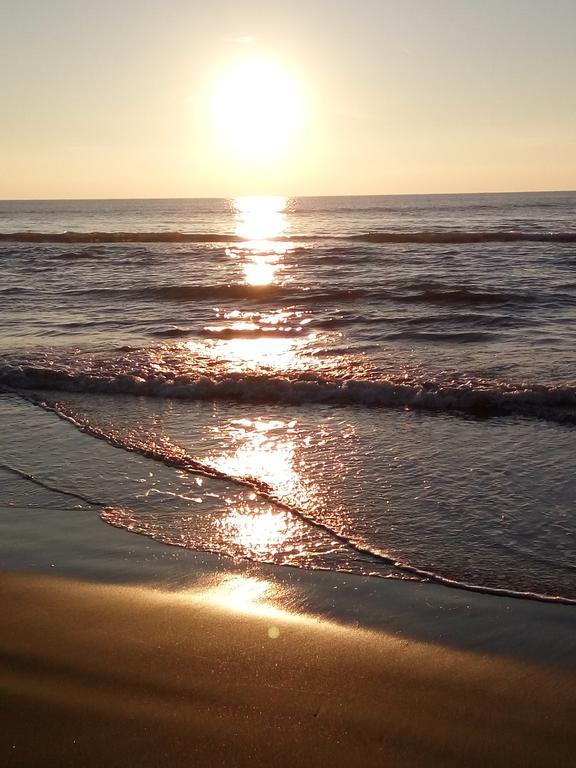 Aldom Apartments Durres Bagian luar foto