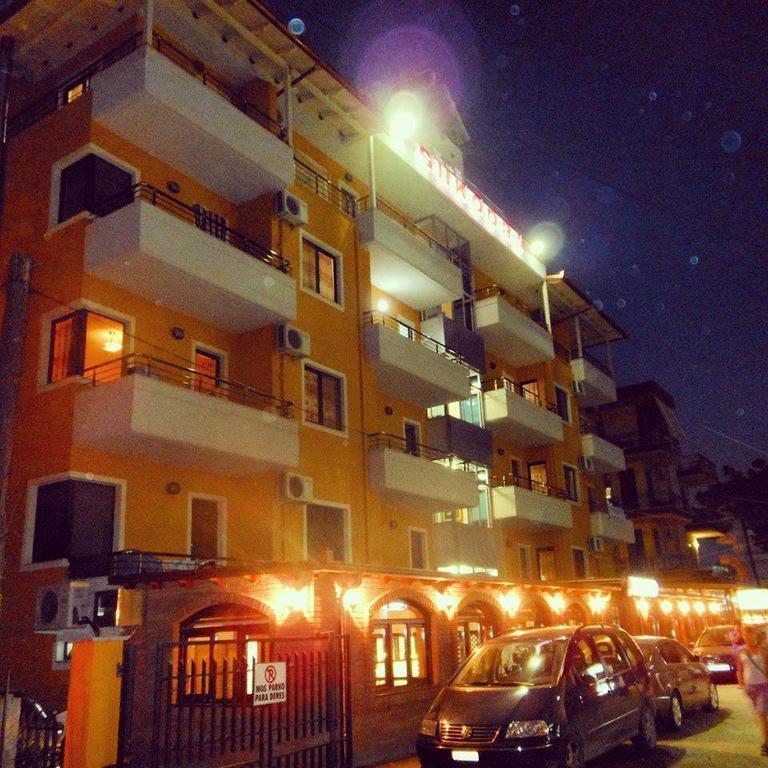 Aldom Apartments Durres Bagian luar foto
